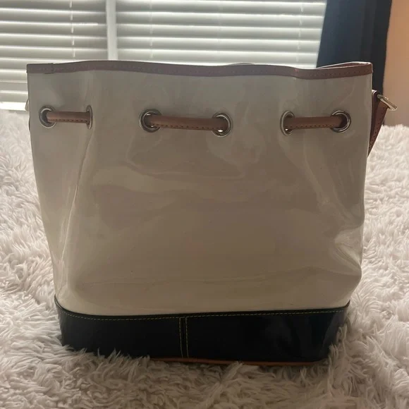 Dooney & Bourke Bucket Purse - Picture 3 of 13